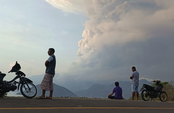 Mount Lewotobi Volcanic eruption and its immediate impact