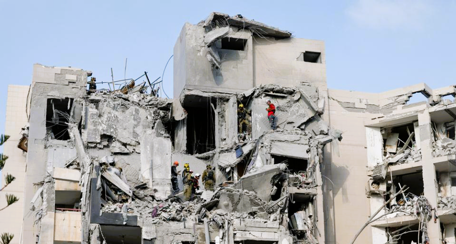 Displaced civilians and humanitarian crisis